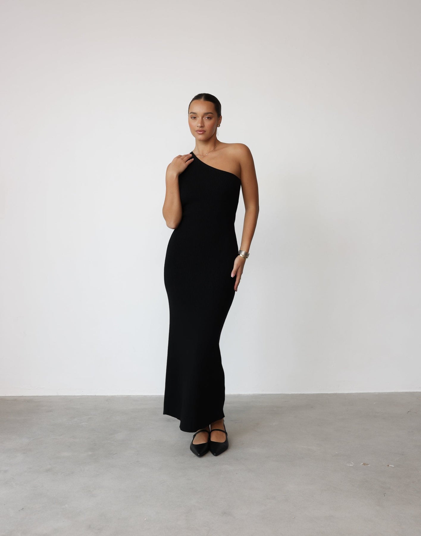 Collective Dress - Aubany Maxi Dress (Black)
                Add to wishlist sixth image