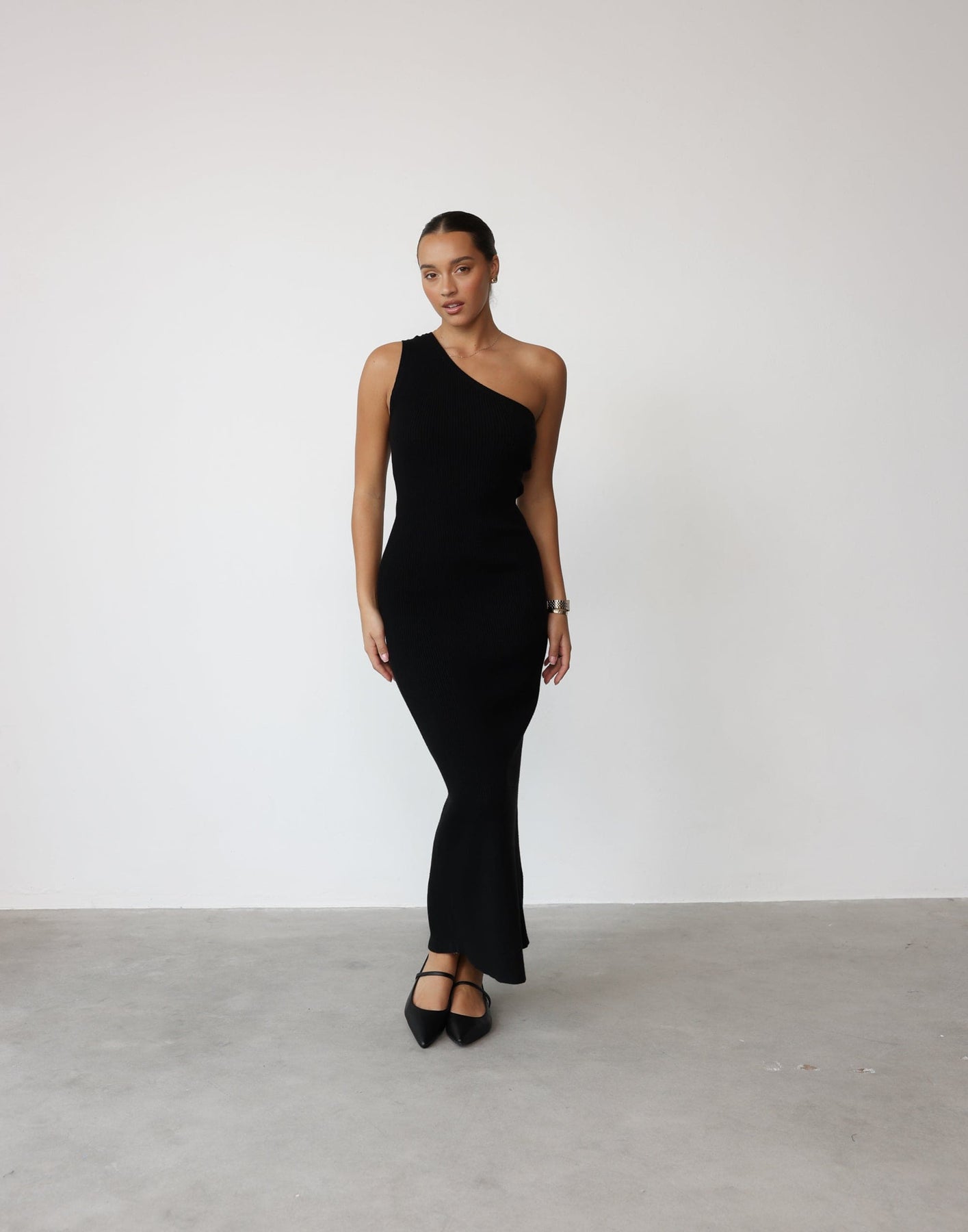 Collective Dress - Aubany Maxi Dress (Black)
                Add to wishlist fourth image