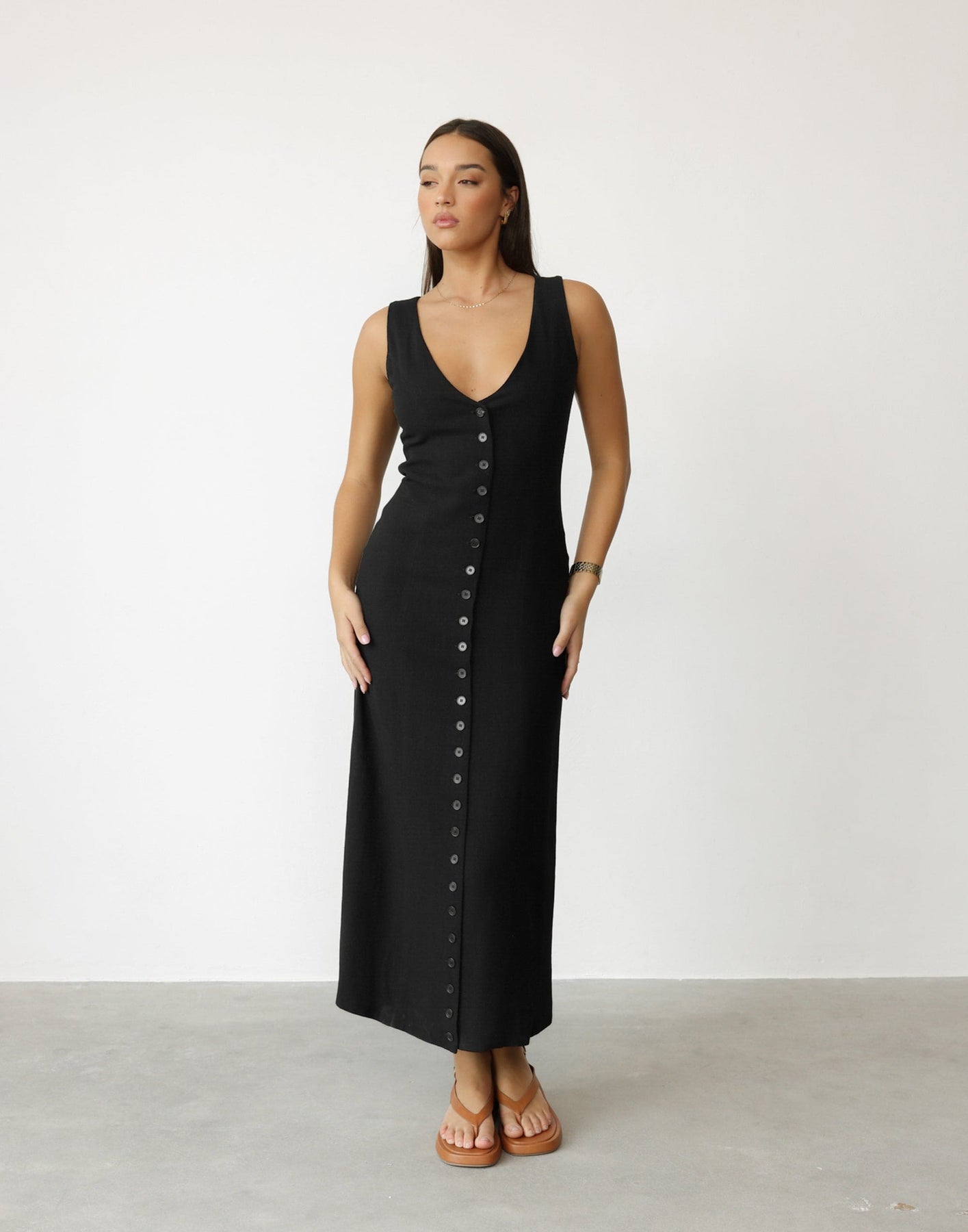 Collective Dress - Cailey Maxi Dress (Black)
                Add to wishlist third image