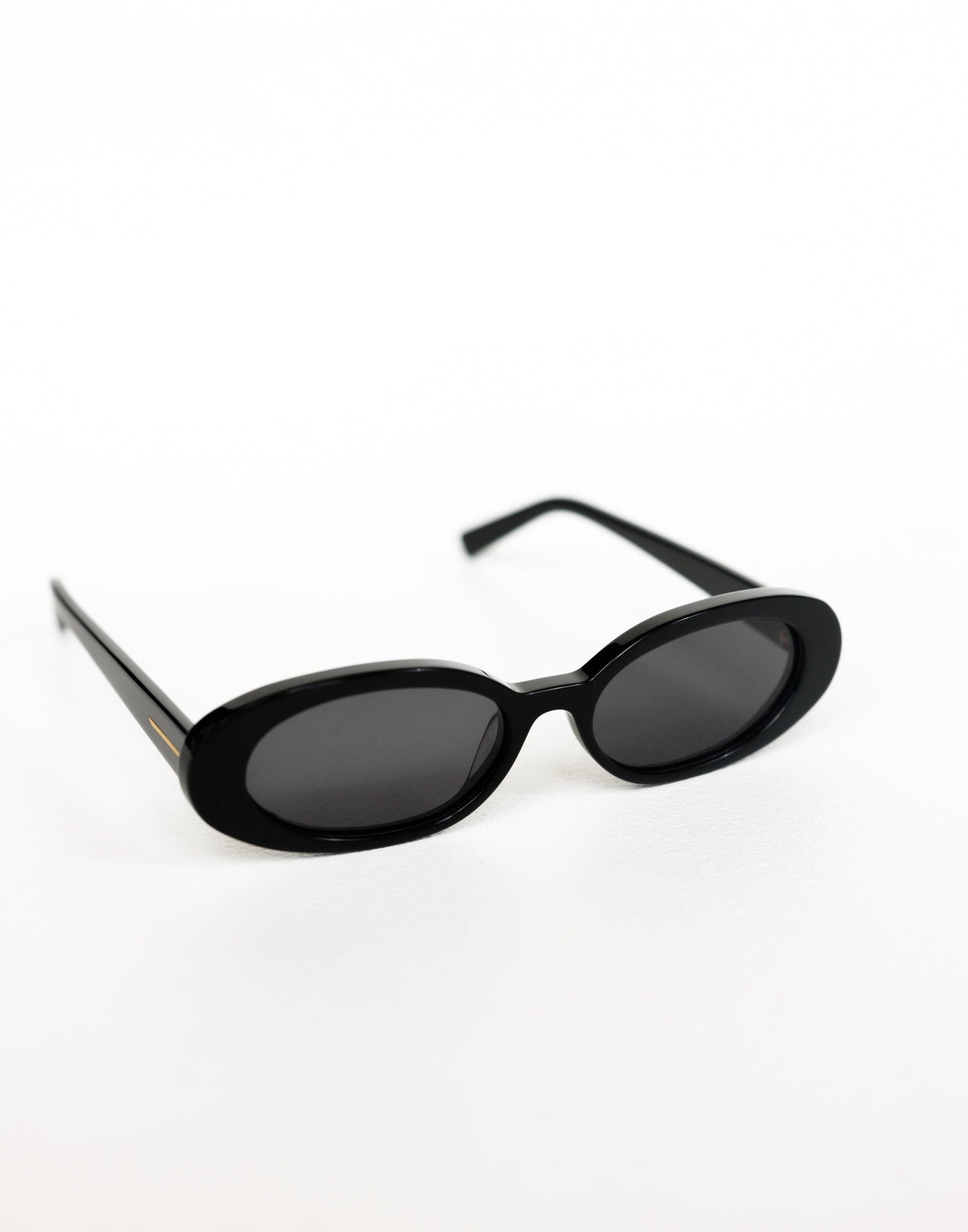 The Carter Sunglasses (Black) - By Banb - - Women's Accessories - Charcoal Clothing