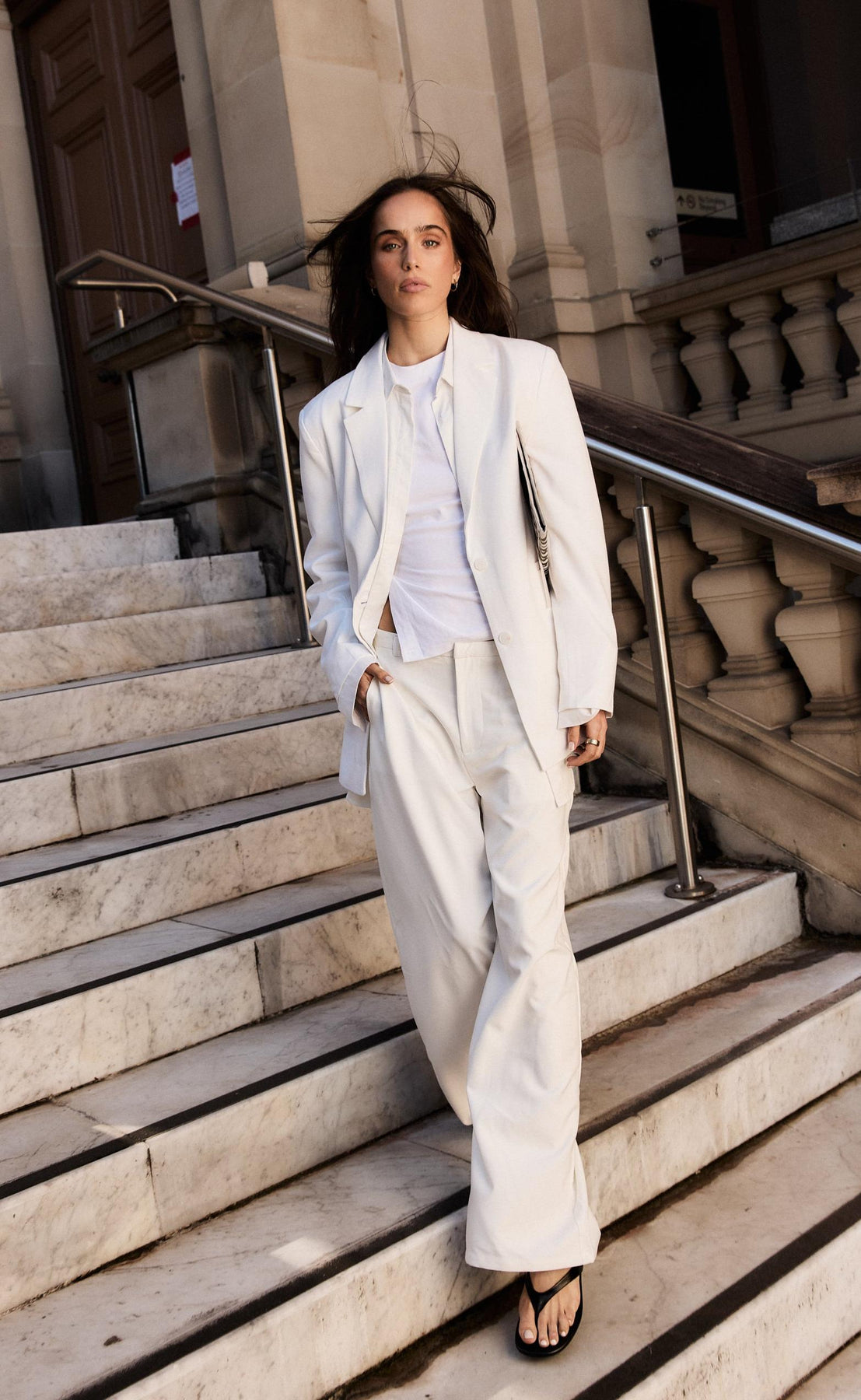 Collective Tops - Goldie Top (White)
                Add to wishlist fourth image