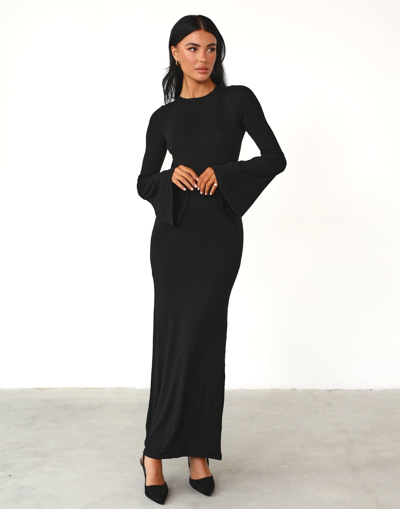 Carina Maxi Dress (Black) - Long Sleeve Backless Maxi Dress – CHARCOAL