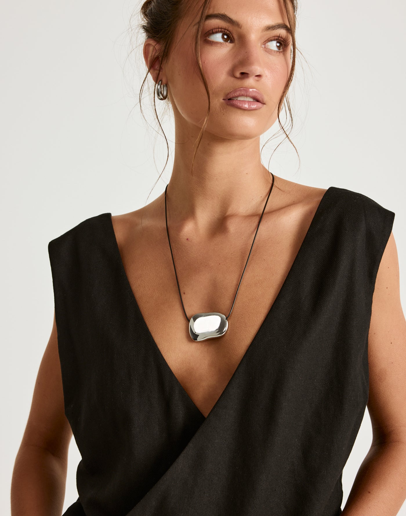  - Women's Accessories - Charcoal Clothing