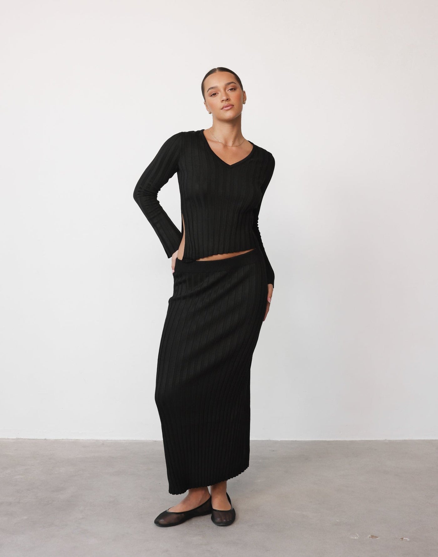 Andrea Maxi Skirt (Black) - Ribbed Bodycon Elasticated Maxi Skirt - Women's Skirt - Charcoal Clothing