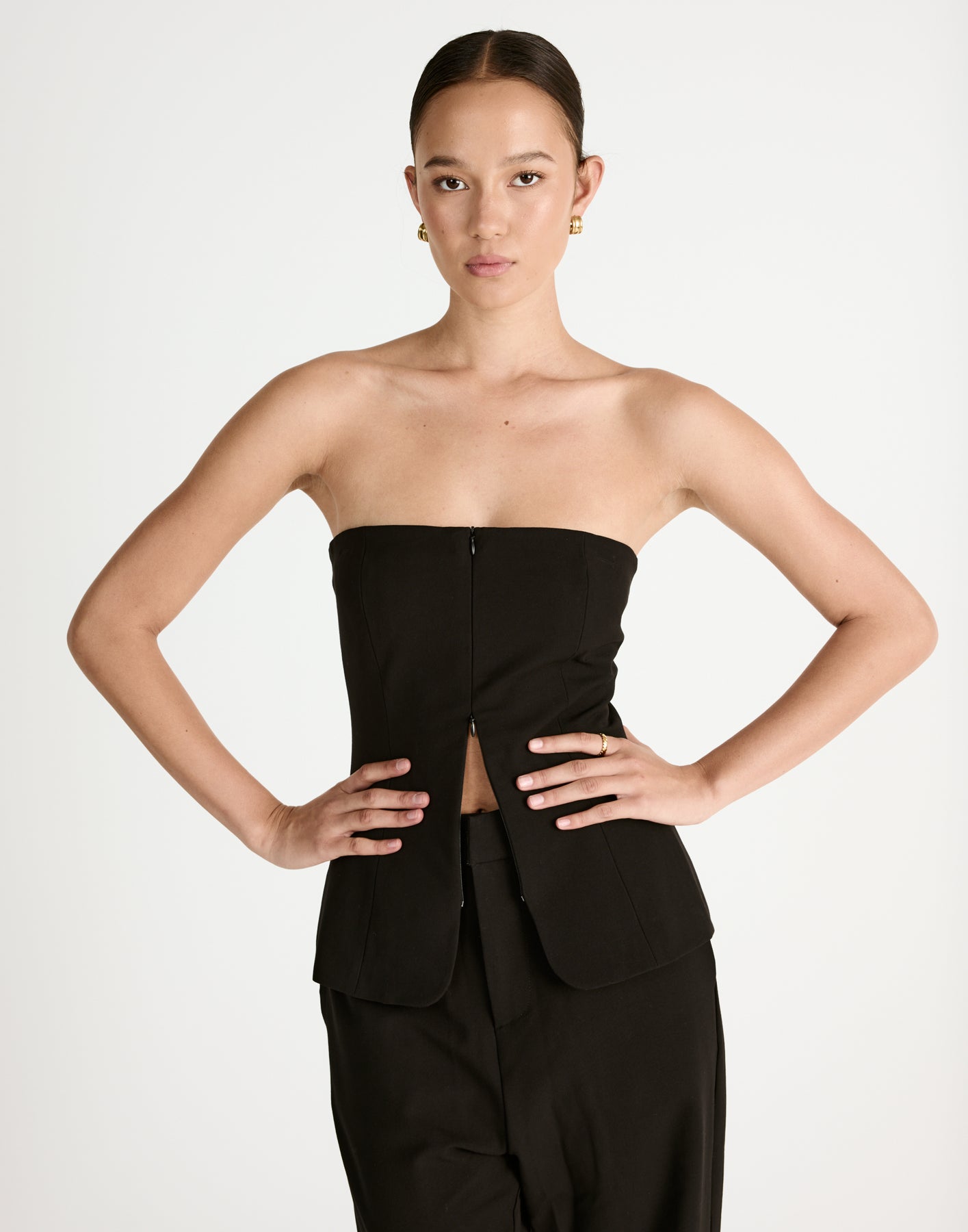 Collective Tops - Jenson Top (Black)
                Add to wishlist fourth image