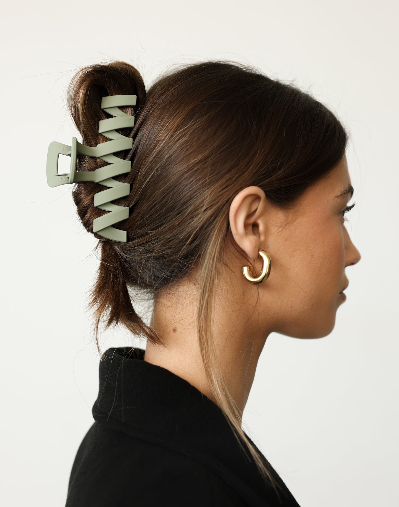 Kaitlyn Hair Clip (Khaki) | CHARCOAL Exclusive - Zig Zag Detail Claw Clip - Women's Accessories - Charcoal Clothing