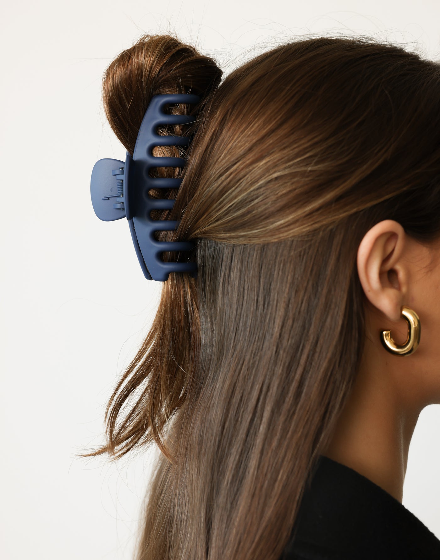 Kathy Hair Clip (Sapphire) | CHARCOAL Exclusive - Rounded Claw Clip - Women's Accessories - Charcoal Clothing