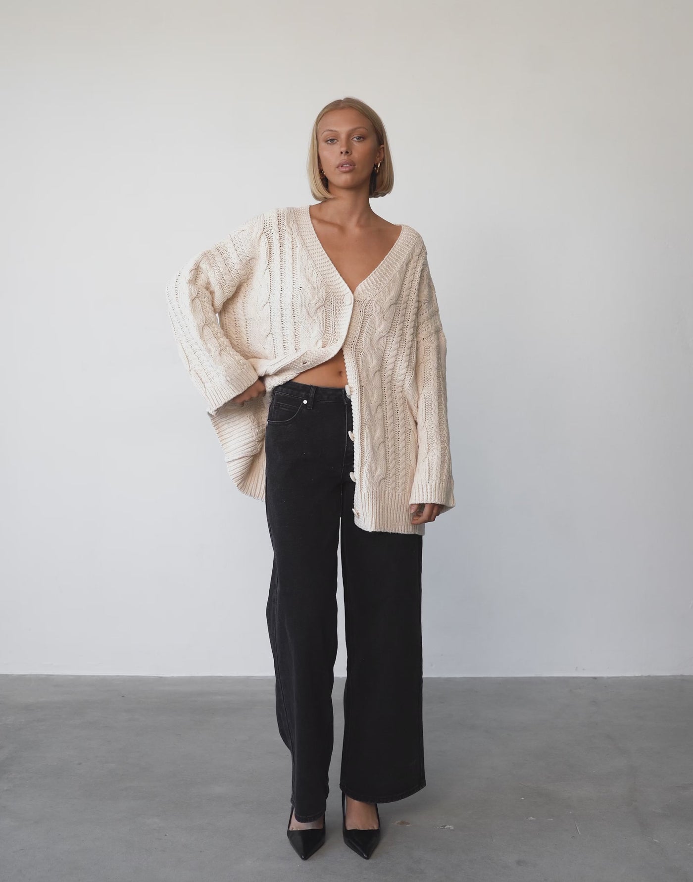 Ashleigh Cardigan (Beige)